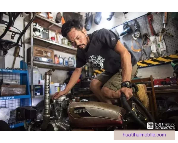 县城修车工二十年逆袭终登世界冠军之巅传奇人生故事平凡起点铸辉煌